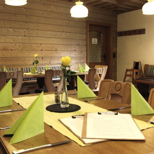 Tisch im Nebenzimmer